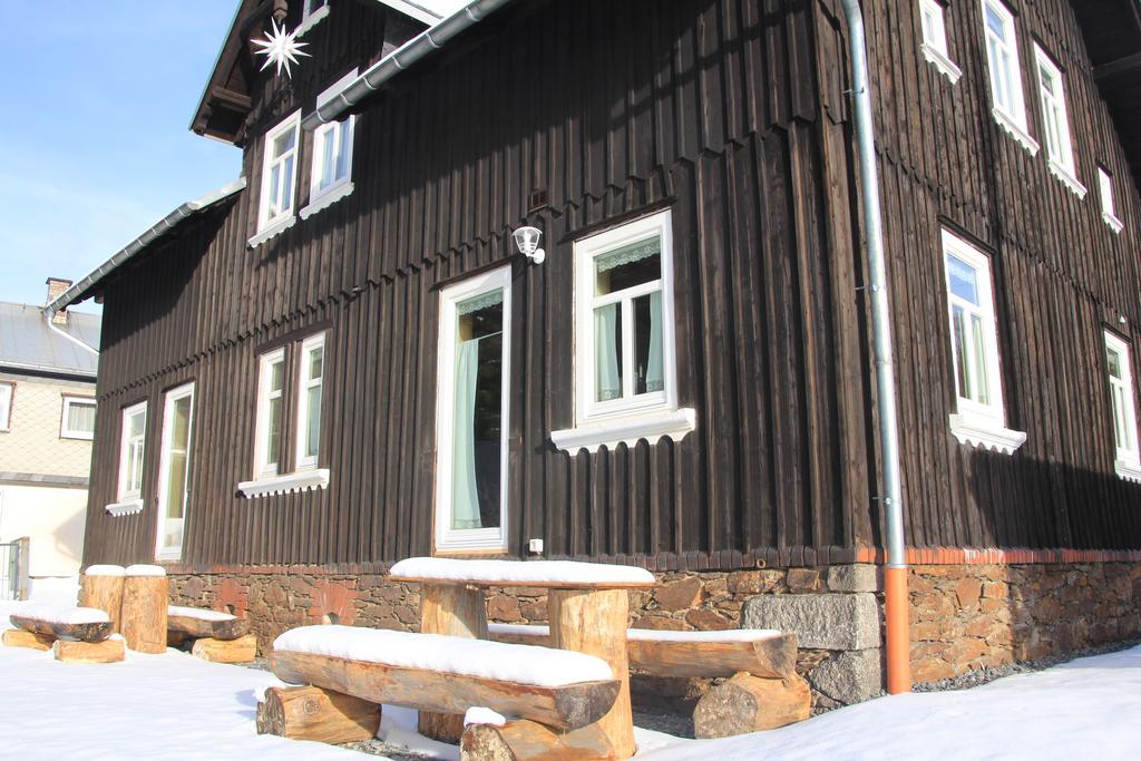 Ferienhaus Anno Dazumal, Wie Zu Oma'S Zeiten Daire Klingenthal Dış mekan fotoğraf